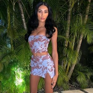 Tiger Mist Fraser Top Red Floral and Havana Skort Red Floral Set